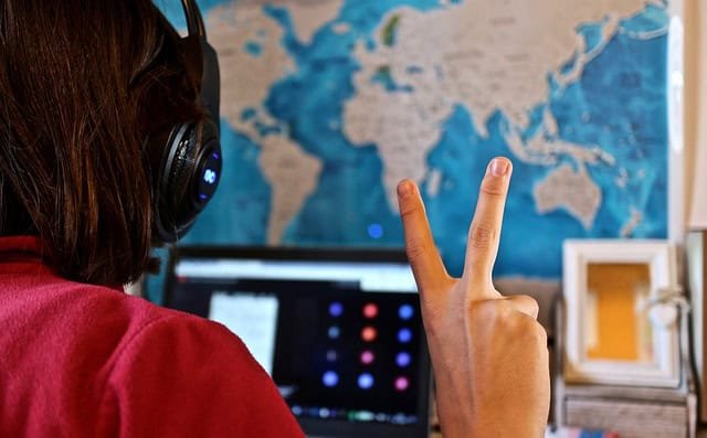 18 Best Ways To Earn Money Online For Disabled Persons.